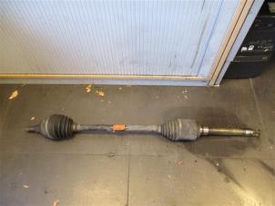 Used Front drive shaft, right Mercedes GL (X166) 3.0 GL 350 CDI V6 24V BlueTEC 4-Matic Price on request offered by Autohandel-Smet Gebroeders NV