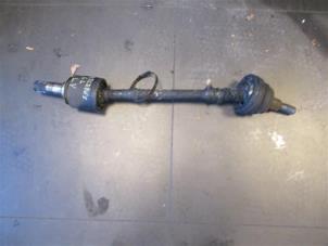 Used Front drive shaft, left Mercedes GL (X166) 3.0 GL 350 CDI V6 24V BlueTEC 4-Matic Price on request offered by Autohandel-Smet Gebroeders NV