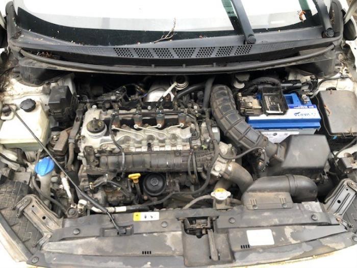 Engine Kia Cee'd 1.6 CRDi 16V VGT - D4FBEZ584906 D4FB