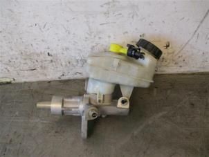 Used Master cylinder Chevrolet Cruze SW 1.7 D 110 Price on request offered by Autohandel-Smet Gebroeders NV