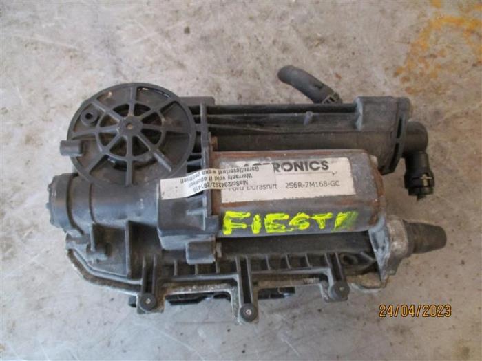 Usagé Ordinateur divers Ford Fiesta 5 (JD/JH) Prix sur demande proposé par Autohandel-Smet Gebroeders NV