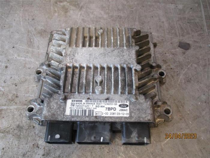 Used Engine management computer Ford Fiesta 5 (JD/JH) Price on request offered by Autohandel-Smet Gebroeders NV