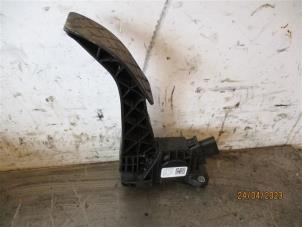 Used Throttle pedal position sensor Volkswagen Crafter (SY) 2.0 TDI Price on request offered by Autohandel-Smet Gebroeders NV