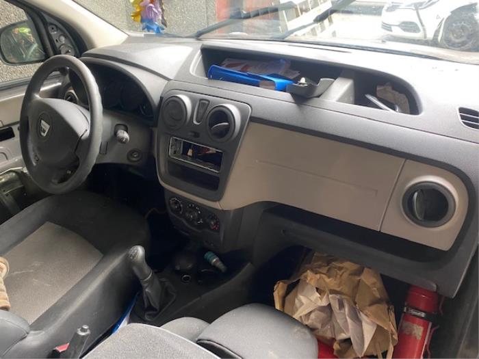 Gebrauchte Getriebe Dacia Dokker Express (8S) 1.6 Preis auf Anfrage angeboten von Autohandel-Smet Gebroeders NV