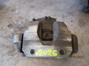 Used Front brake calliper, right Volvo XC60 I (DZ) 2.0 D3 16V Price on request offered by Autohandel-Smet Gebroeders NV
