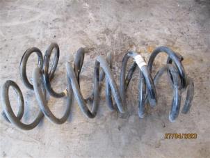 Used Front spring screw Ford Fiesta 7 1.0 EcoBoost 12V Price on request offered by Autohandel-Smet Gebroeders NV
