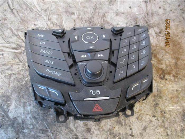 Begagnade Kontrollenhet, multimedia Ford Focus 3 Wagon 1.6 TDCi Pris på förfrågan erbjuds av Autohandel-Smet Gebroeders NV