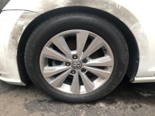 Used Wheel + tyre Volkswagen Golf Price on request offered by Autohandel-Smet Gebroeders NV