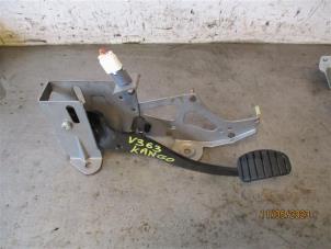Used Brake pedal Renault Kangoo Express (FW) Price on request offered by Autohandel-Smet Gebroeders NV