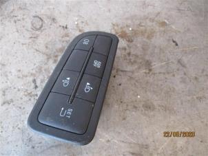 Used Light switch Fiat Fiorino (225) Price on request offered by Autohandel-Smet Gebroeders NV