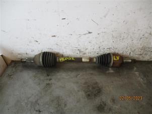 Used Front drive shaft, left Ford Fiesta 6 (JA8) 1.0 SCI 12V 80 Price on request offered by Autohandel-Smet Gebroeders NV