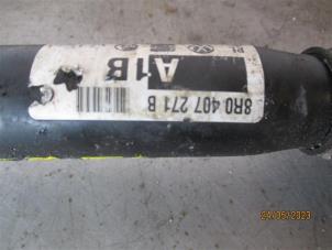 Used Front drive shaft, left Audi Q5 (8RB) Price on request offered by Autohandel-Smet Gebroeders NV