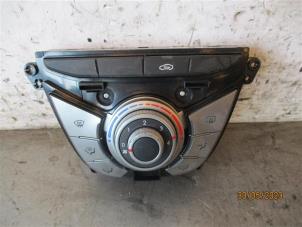 Used Air conditioning control panel Hyundai iX20 (JC) 1.4i 16V LPG Price on request offered by Autohandel-Smet Gebroeders NV