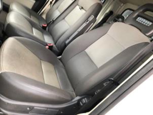 Used Double front seat left Peugeot Boxer Price on request offered by Autohandel-Smet Gebroeders NV