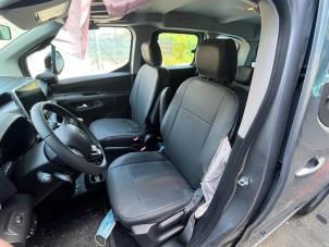 Used Double front seat left Citroen Berlingo 1.5 BlueHDi 100 Price on request offered by Autohandel-Smet Gebroeders NV