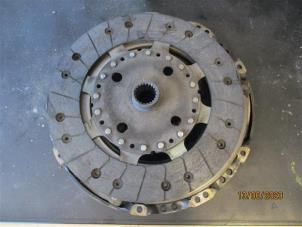 Used Pressure plate Dacia Duster (SR) 1.2 TCE 16V 4x4 Price on request offered by Autohandel-Smet Gebroeders NV