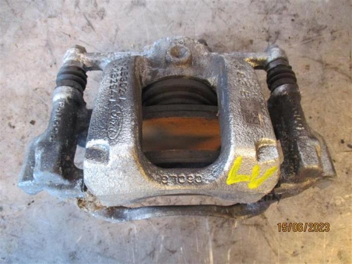 Gebrauchte Bremszange links vorne Ford Puma 1.0 Ti-VCT EcoBoost mHEV 12V Preis auf Anfrage angeboten von Autohandel-Smet Gebroeders NV