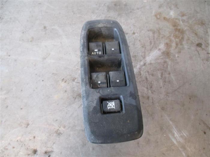Usados Interruptor de ventanilla eléctrica Ford Ranger 3.2 TDCi 20V 4x4 Precio de solicitud ofrecido por Autohandel-Smet Gebroeders NV