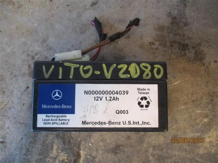 Akku van een Mercedes-Benz Vito (447.6) 2.2 114 CDI 16V 4x4 2016