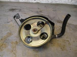 Used Power steering pump Peugeot Partner Price on request offered by Autohandel-Smet Gebroeders NV