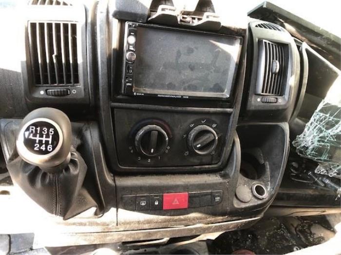 Usagé Boîte de vitesse Fiat Ducato (250) 2.0 D 115 Multijet Prix sur demande proposé par Autohandel-Smet Gebroeders NV