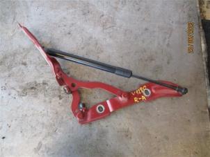 Used Rear door hinge, right BMW 1 serie (E88) 118d 16V Price on request offered by Autohandel-Smet Gebroeders NV