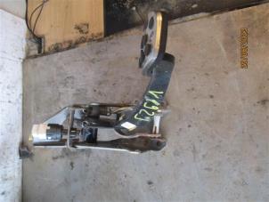 Used Brake pedal Honda Civic (FK/FN) 1.4 i-Dsi Price on request offered by Autohandel-Smet Gebroeders NV