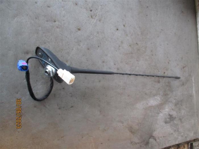 Begagnade Antenn Peugeot 2008 (CU) 1.6 BlueHDi 120 Pris på förfrågan erbjuds av Autohandel-Smet Gebroeders NV