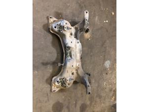Used Swing arm Kia Cee'd (JDB5) 1.6 CRDi 16V VGT Price on request offered by Autohandel-Smet Gebroeders NV