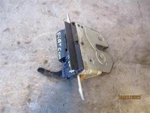 Used Tailgate lock mechanism Fiat 500 (312) 1.2 69 Price on request offered by Autohandel-Smet Gebroeders NV