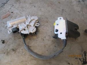 Used Tailgate lock mechanism Seat Tarraco 2.0 TDI 150 16V Price on request offered by Autohandel-Smet Gebroeders NV