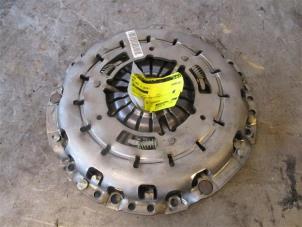 Used Pressure plate BMW 1 serie (F20) 116i 1.5 12V Price on request offered by Autohandel-Smet Gebroeders NV