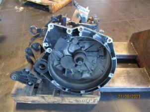 Used Gearbox Mazda 5 (CWA9) 1.6 CITD 16V Price on request offered by Autohandel-Smet Gebroeders NV