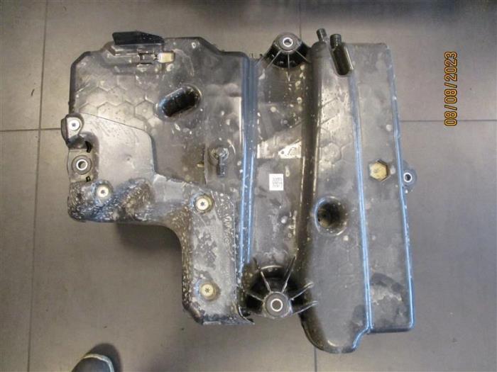 Gebrauchte Adblue Tank Volkswagen Transporter T6 2.0 TDI Preis auf Anfrage angeboten von Autohandel-Smet Gebroeders NV