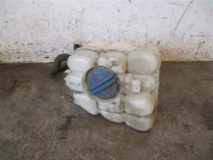 Used Expansion vessel Porsche Cayenne II (92A) Price on request offered by Autohandel-Smet Gebroeders NV