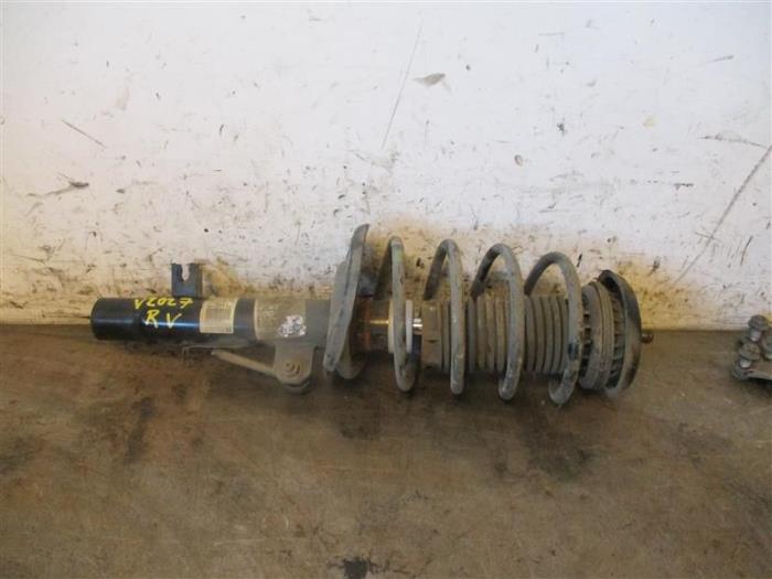 Front shock absorber, right from a Citroën C3 (SX/SW) 1.2 Vti 12V PureTech GPL 2019