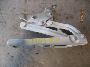 Used Front door hinge, right Opel Corsa E Price on request offered by Autohandel-Smet Gebroeders NV