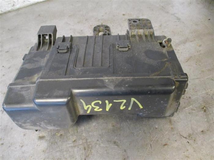 Fuse box Toyota Aygo 1.0 12V VVTi 7711001