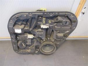 Usados Motor de ventanilla de puerta Volvo XC90 Precio de solicitud ofrecido por Autohandel-Smet Gebroeders NV