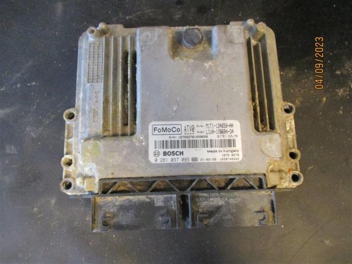 Used Engine management computer Ford Focus 4 1.5 EcoBlue 120 Price on request offered by Autohandel-Smet Gebroeders NV