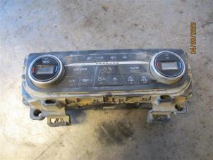 Used Air conditioning control panel Ford Focus 4 1.5 EcoBlue 120 Price on request offered by Autohandel-Smet Gebroeders NV