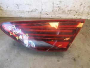 Used Taillight, right Seat Leon SC (5FC) 1.4 TSI ACT 16V Price on request offered by Autohandel-Smet Gebroeders NV