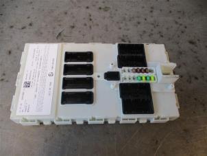 Usados Caja de fusibles BMW 3 serie (F30) 320i xDrive 2.0 16V Precio de solicitud ofrecido por Autohandel-Smet Gebroeders NV