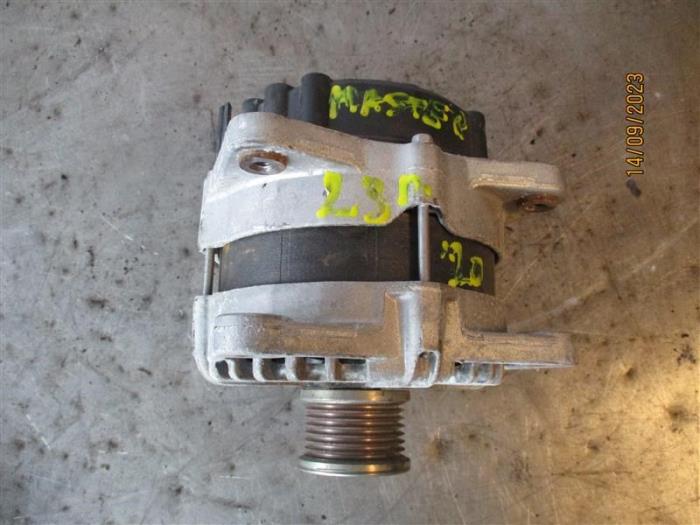 Usagé Dynamo Renault Master IV Prix sur demande proposé par Autohandel-Smet Gebroeders NV