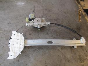 Used Door window motor Kia Stonic (YB) 1.4 MPI 16V Price on request offered by Autohandel-Smet Gebroeders NV