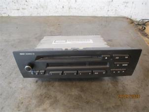 Used Radio CD player BMW 1 serie (E81) 116i 1.6 16V Price on request offered by Autohandel-Smet Gebroeders NV