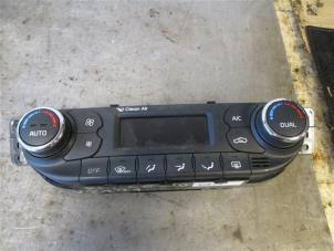 Used Air conditioning control panel Kia Cee'd Sportswagon (JDC5) 1.6 CRDi 16V VGT Price on request offered by Autohandel-Smet Gebroeders NV