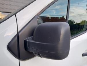 Used Wing mirror, left Renault Trafic (1FL/2FL/3FL/4FL) 1.6 dCi 115 Price on request offered by Autohandel-Smet Gebroeders NV