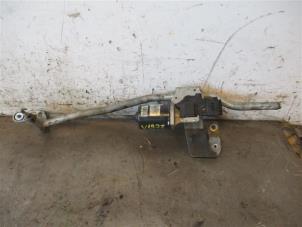 Used Front wiper motor Peugeot Boxer (U9) 2.2 Blue HDi 140 Price on request offered by Autohandel-Smet Gebroeders NV