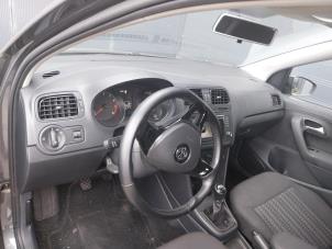 Gebrauchte Airbag set + dashboard Volkswagen Polo V (6R) 1.2 TSI 16V BlueMotion Technology Preis auf Anfrage angeboten von Autohandel-Smet Gebroeders NV